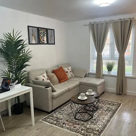 Immaculate House Apartment Birmingham